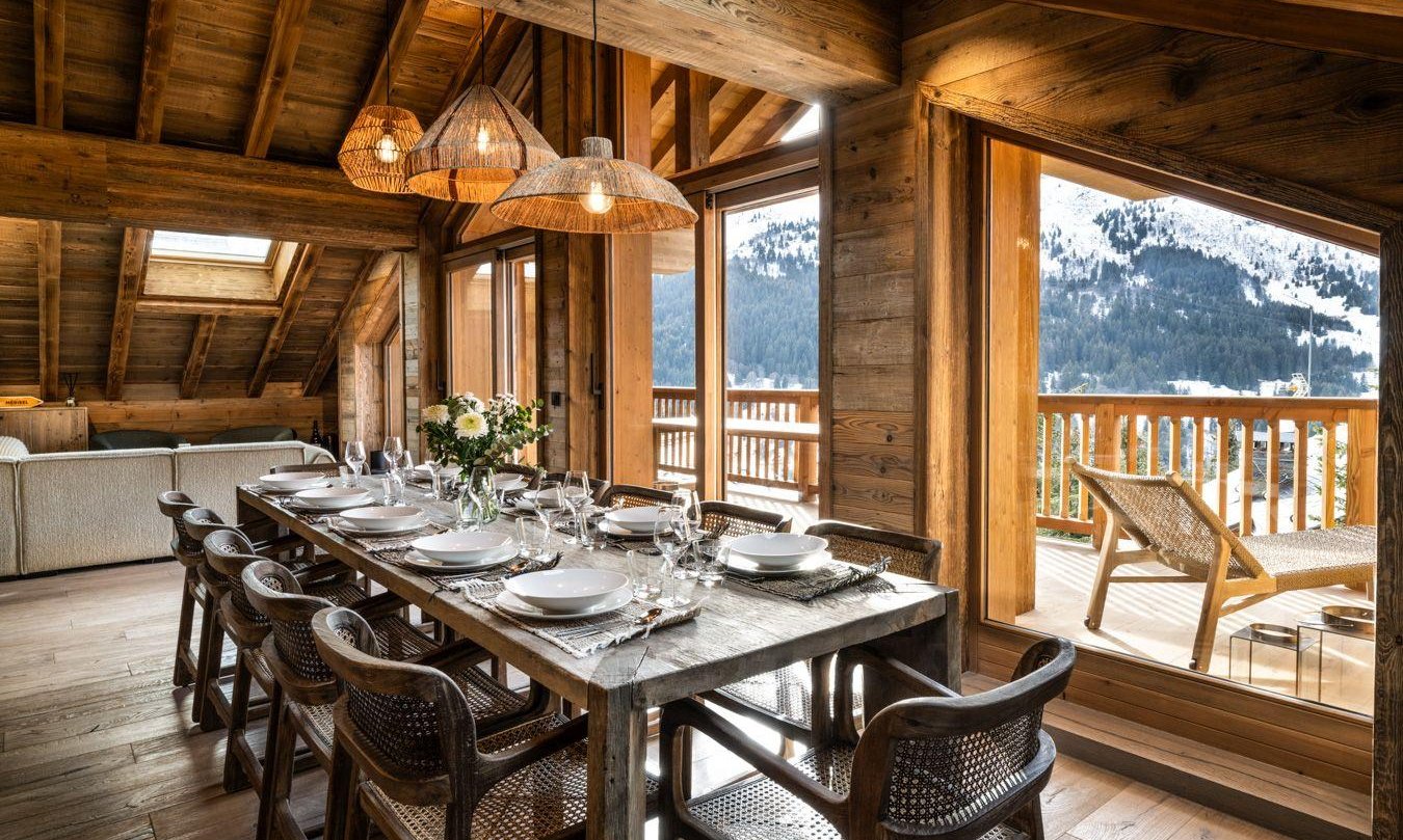 A large Dining area in Residence Falcon Lodge Meribel