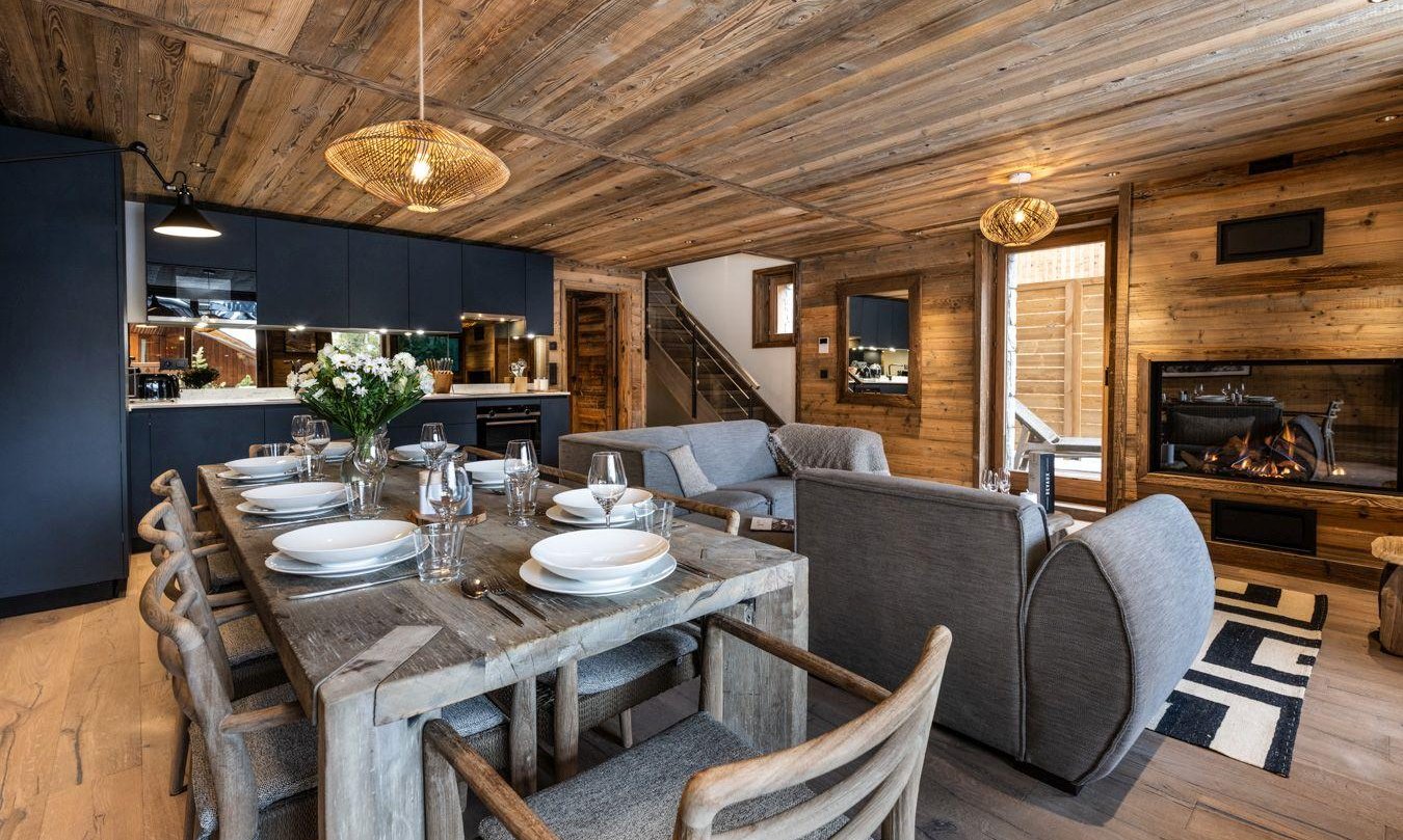 The Dining and Living area in one of the apartments in Residence Falcon Lodge Meribel