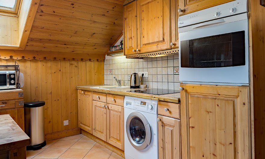 The Kitchen area in Apartment Jardin d'Eden in Meribel The Kitchen area in Apartment Jardin d'Eden in Meribel