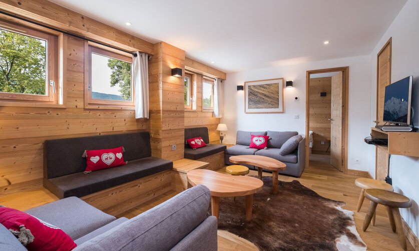 The spacious Living room in Chalet Arbe Meribel Village