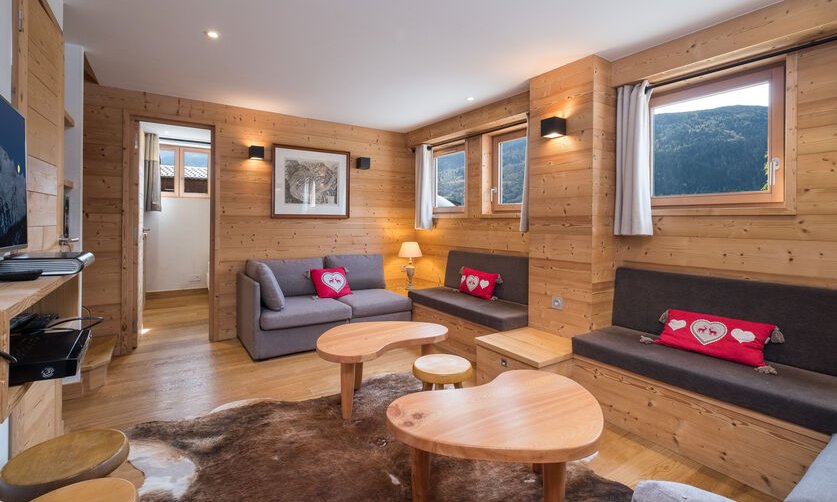 The spacious Living room in Chalet Arbe Meribel Village