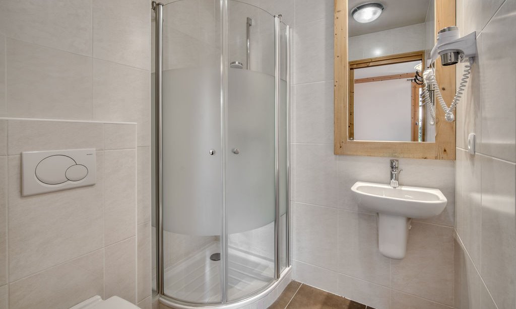A Shower room in Catered Chalet Sabot Val Thorens A Shower room in Catered Chalet Sabot Val Thorens