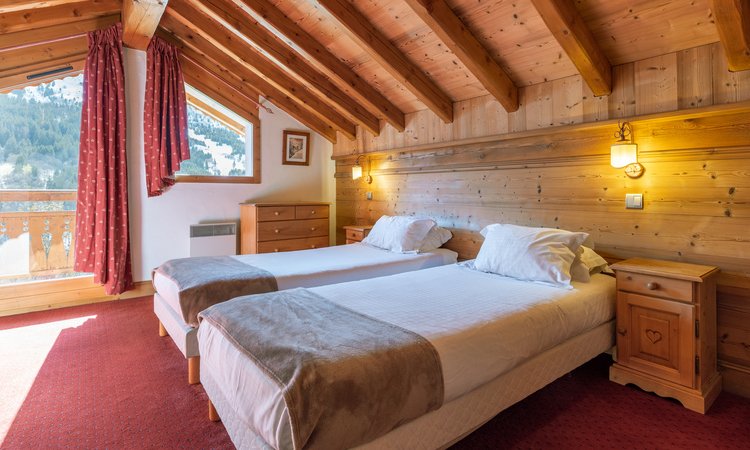 One of the Twin bedrooms in Chalet Oxalys Meribel One of the Twin bedrooms in Chalet Oxalys Meribel