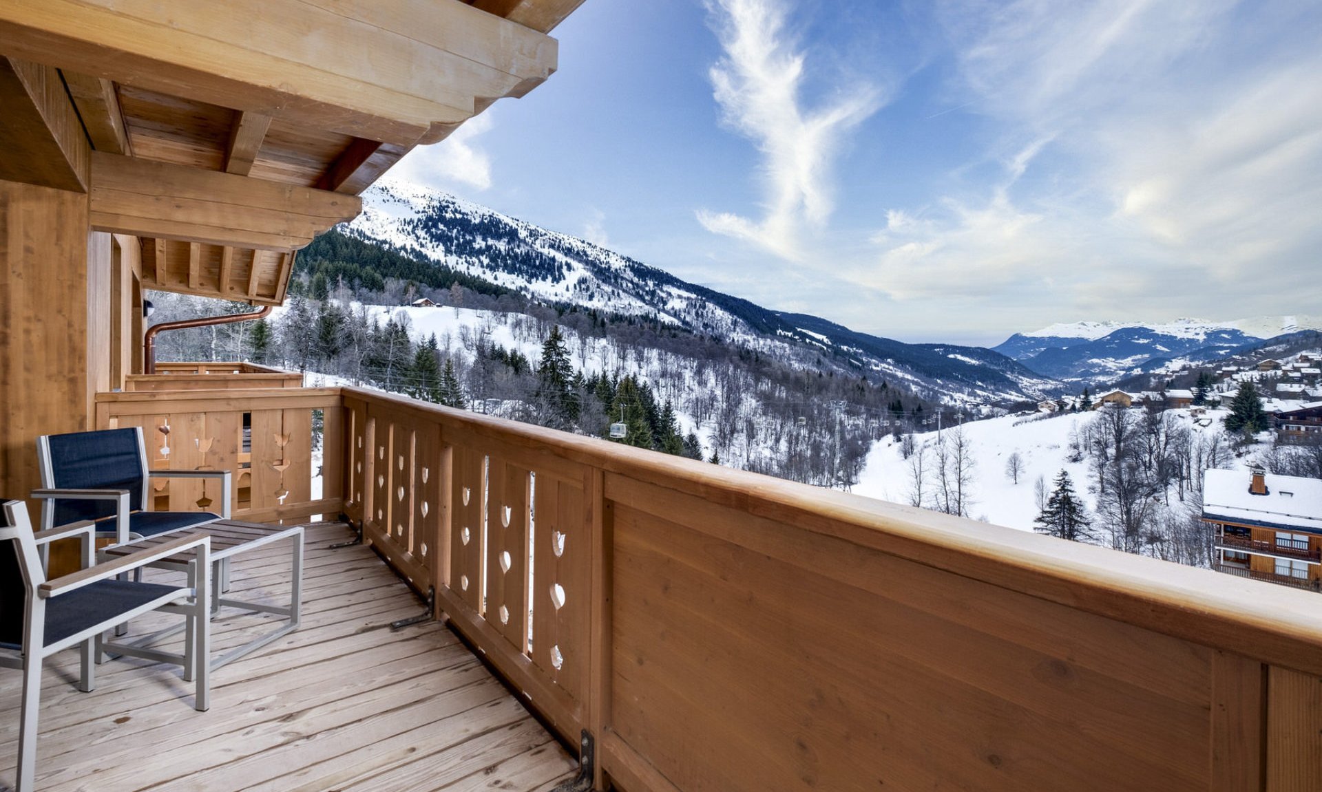 An Apartment balcony in Residence L'Hevana Meribel An Apartment balcony in Residence L'Hevana Meribel