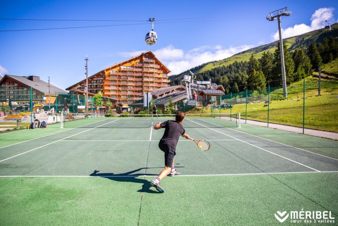 Tennis in Meribel and Mottaret - Photo Méribel Tourisme Sylvain Aymoz