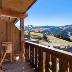 The Balcony with beautiful Valley views at Apartment Aspen Park 61 Meribel