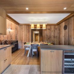 The Kitchen and dining area in Apartment Aspen Park 61 Meribel