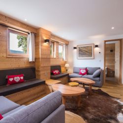 The spacious Living room in Chalet Arbe Meribel Village