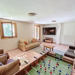 The TV room in Chalet Serpolet Meribel