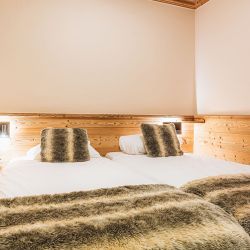 A comfortable Bedroom n Chalet Jakub Val Thorens