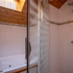 One of the Bathrooms in Chalet Serpolet Meribel Centre