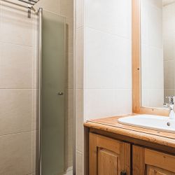 A Bathroom in Chalet Jakub Val Thorens