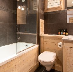 One of the bathrooms in Chalet Le Cedre Blanc Meribel