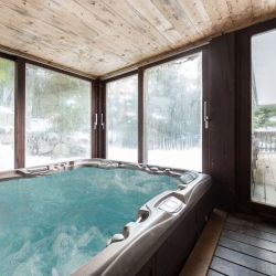 The Hot Tub in Chalet Colorado Meribel