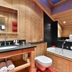 A Bathroom in Chalet Trois Ours Meribel Centre