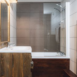One of the bathrooms in Catered Chalet Capricorne in Val Thorens