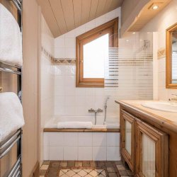 A Bathroom in Chalet Brioche, Meribel