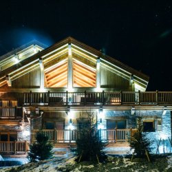 Chalet Le Grenier Meribel Centre