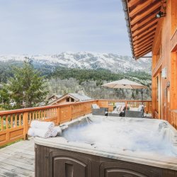 The outdoor Hot Tub at Chalet Bellacima Lodge in Meribel