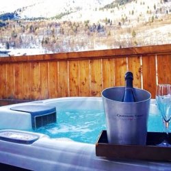 The outdoor Hot Tub at Chalet Impala Lodge Meribel La Gittaz