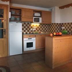 An apartment Kitchen in Chalet des Neiges Plein Sud Val Thorens