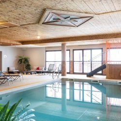 The Swimming pool and welness area at Chalet des Neiges Hermine Val Thorens