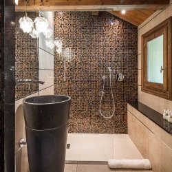 A shower room in Chalet Mariefleur in Meribel