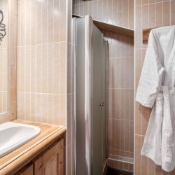 One of the ensuite Shower rooms in Chalet Sabot Penthouse Val Thorens