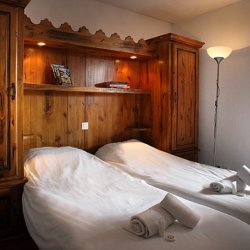 Twin bedroom in Chalet des Neiges Plein Sud Val Thorens