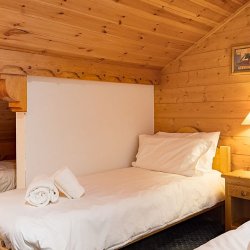 A Twin Bedroom in Apartment Jardin d'Eden in Meribel
