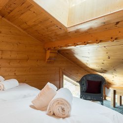 A Twin Bedroom in Apartment Jardin d'Eden in Meribel