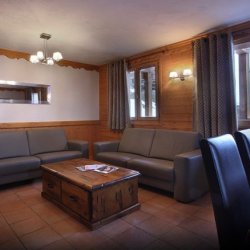 A 6 person apartment in Chalet des Neiges Plein Sud Val Thorens