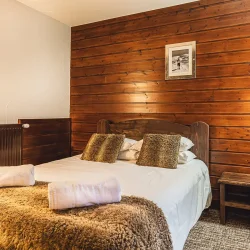 The Double bedroom in Chalet Libra in Val Thorens