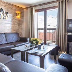One of the apartment living rooms in Chalet des Neiges Hermine Val Thorens