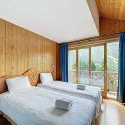 One of the Twin Bedrooms in Chalet Serpolet Meribel